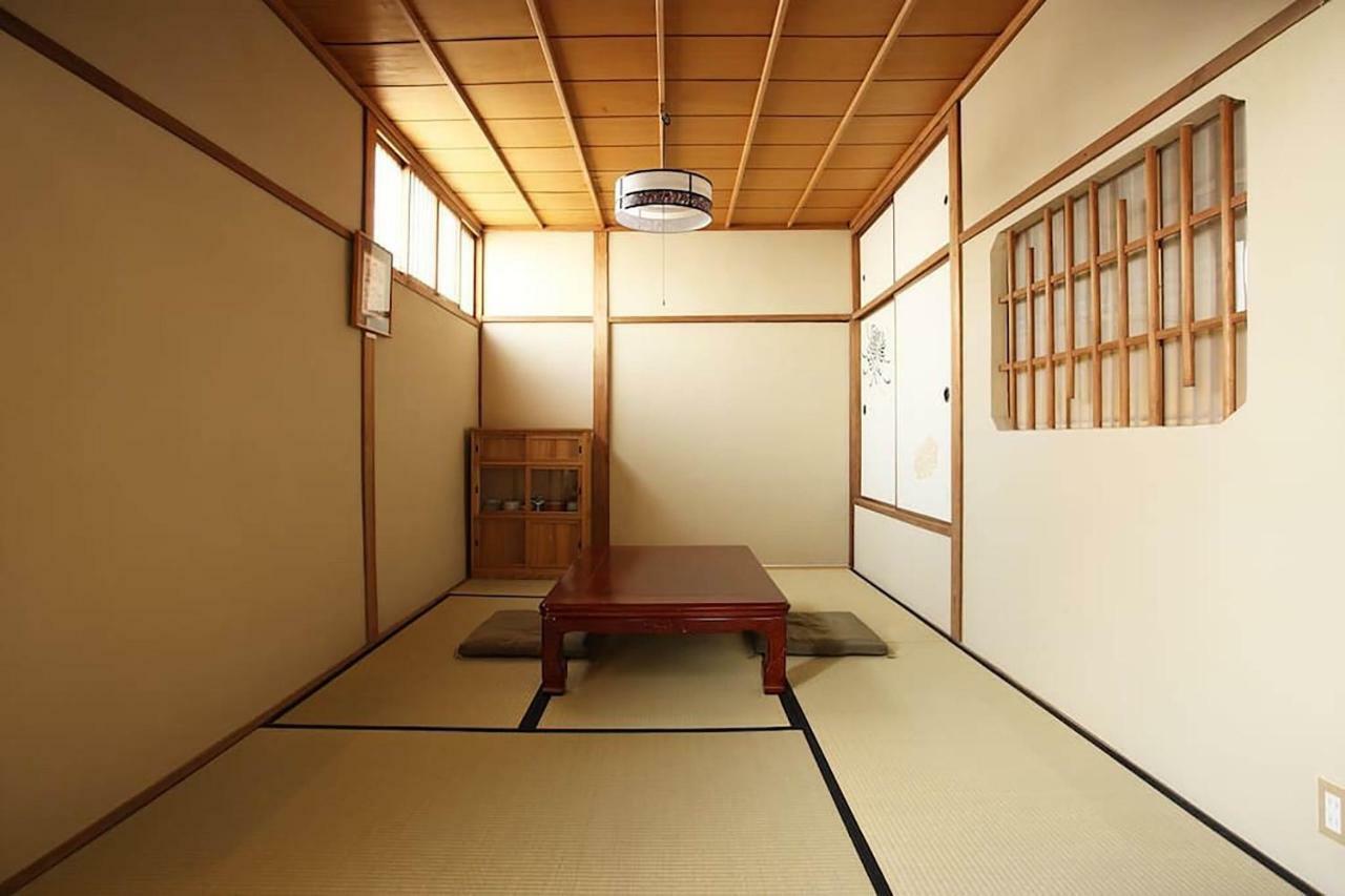 Bar併設の仕掛け満載忍者ハウス!Wi-Fi!天王寺電車で15分!帝塚山四丁目駅3メートル! Hotel Osaka Eksteriør billede
